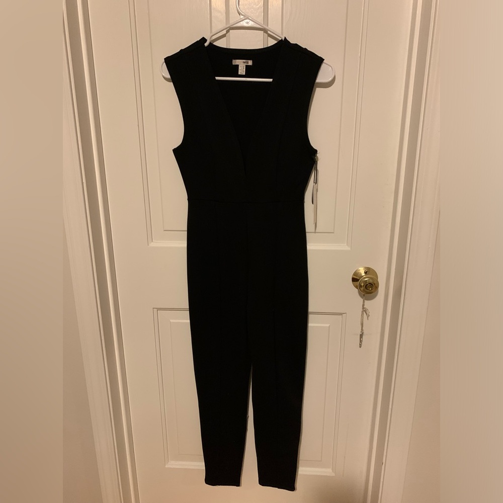 Women’s Jumpsuit. Size XS. New with tags.